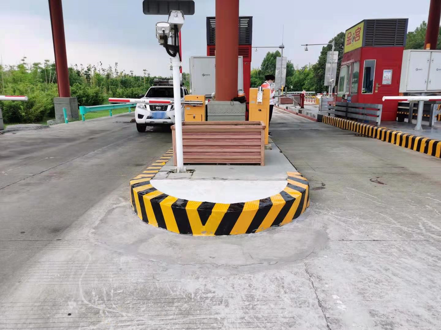 8.18+成乐高速+成乐公司完成眉山站收费岛升级改造工程助力降本增效