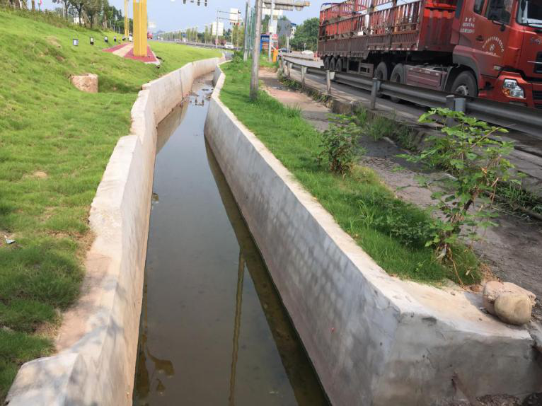 8.14+成乐运营+田明静+成乐运营分公司积极改造乐山北收费站排水系统 做好雨季灾害预防.png