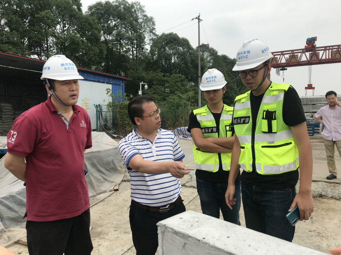 6.18+成渝公司建设管理部督导成乐扩容项目试验段推进工作_meitu_1.jpg