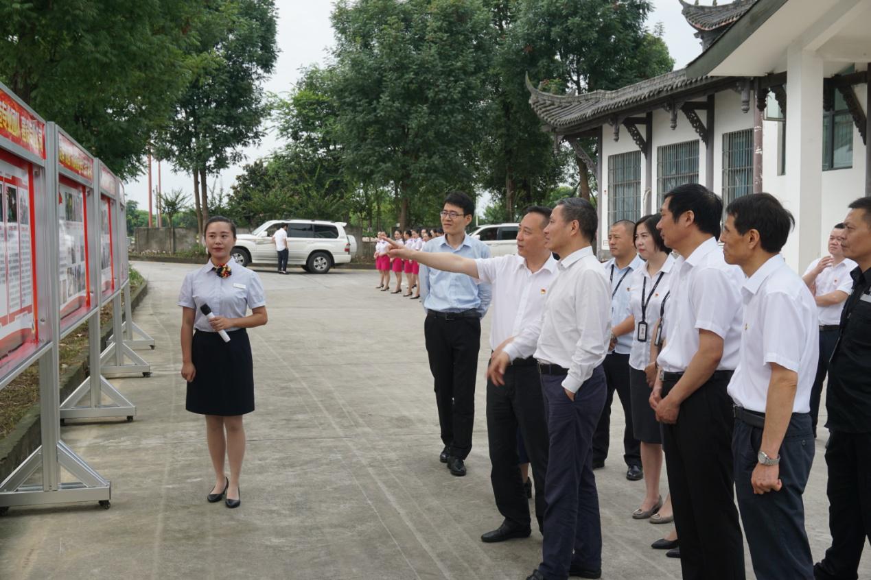 7.12+成乐运营+田明静+成渝公司党委书记、董事长周黎明赴成乐运营分公司开展党建工作调研2.jpg