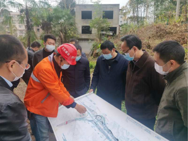 3.11+乐山市交通运输局调研成乐扩容建设项目乐山段建设工作1_meitu_2.jpg