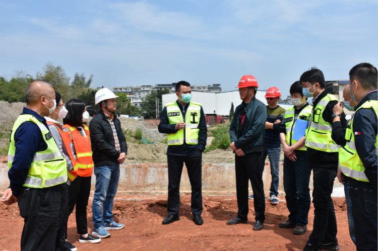 4.8+成渝公司督查成乐扩容建设项目疫情期间安全生产工作_meitu_1.jpg