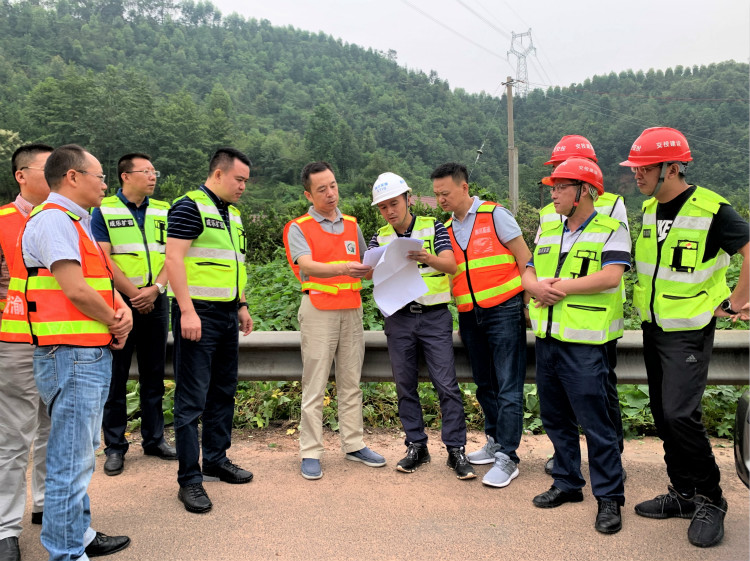 IMG_0611_meitu_2.jpg IMG_0611_meitu_2.jpg