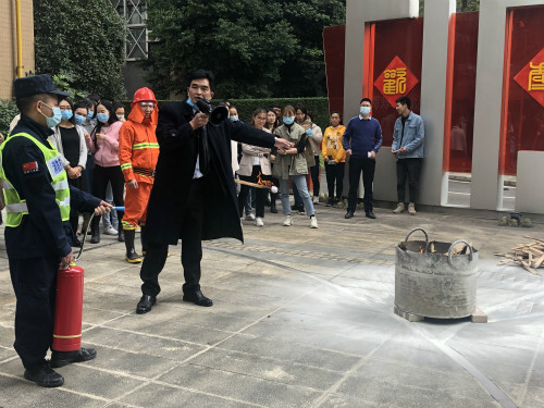 10.29+成乐公司联合物业公司开展消防知识讲座及消防应急演练1_meitu_1.jpg 10.29+成乐公司联合物业公司开展消防知识讲座及消防应急演练1_meitu_1.jpg