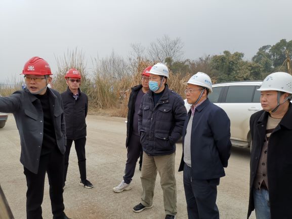 1.27+成渝公司总工程师刘东调研成乐扩容项目二绕至青龙场段建设工作-1.jpg