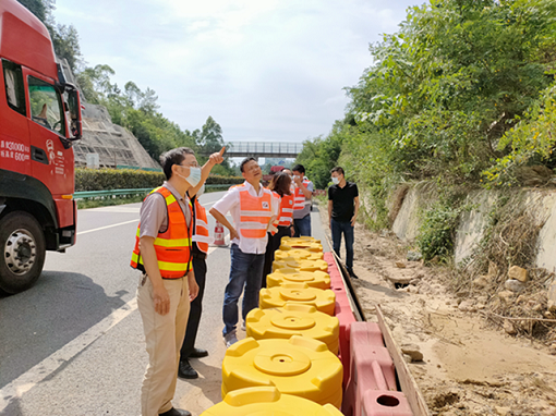 8.2+成渝公司督导成仁、成乐高速安全环保、防汛减灾及疫情防控工作.png